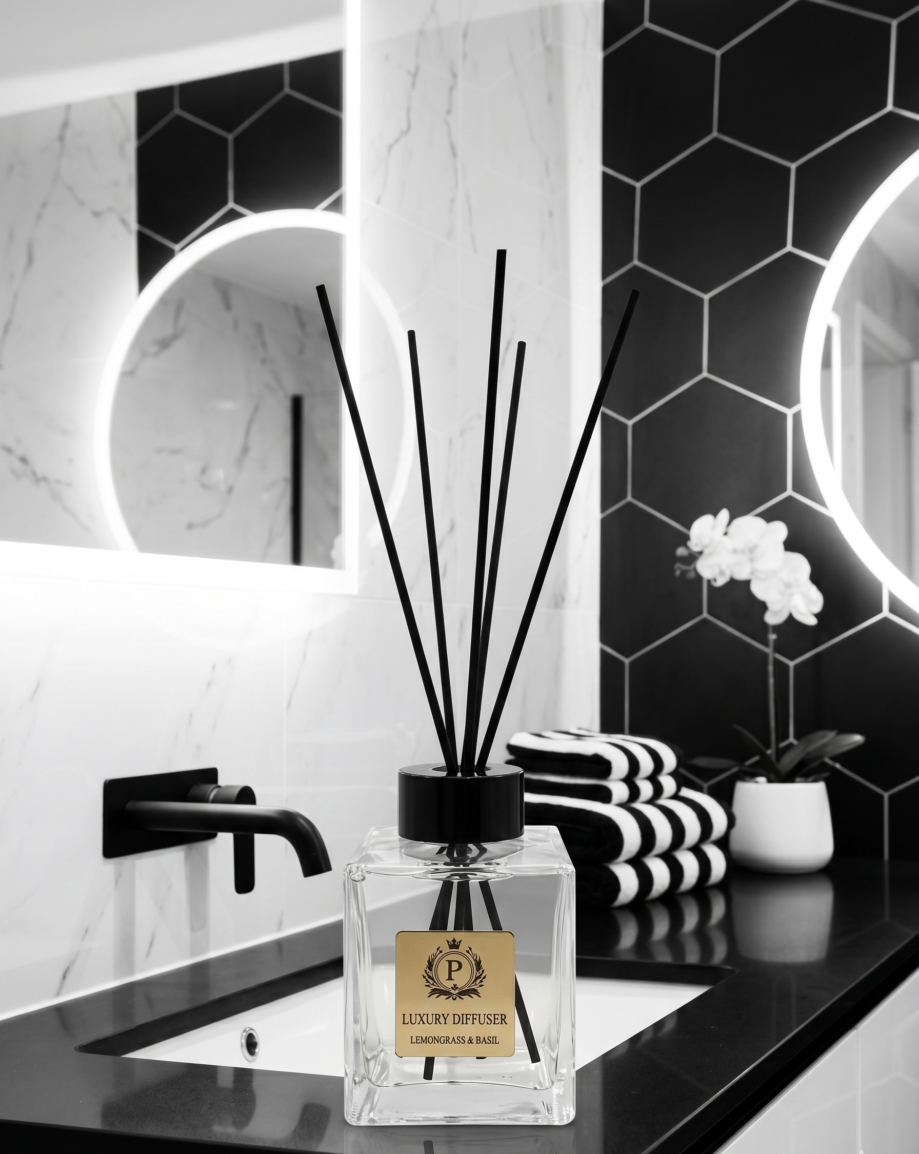 Luxury Diffuser and 5 reeds